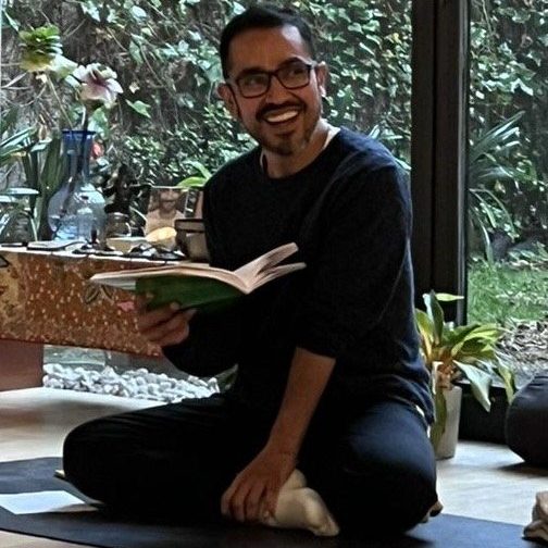 Yoga Summer School con Carlos Franco